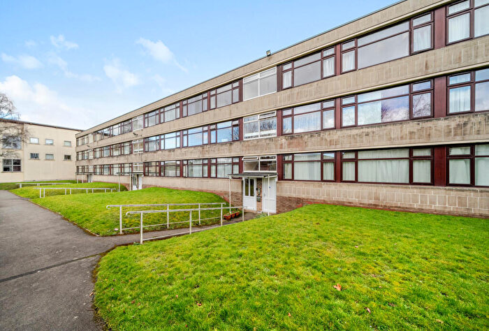 2 Bedroom Apartment For Sale In Midford Road, Bath, Somerset, BA2