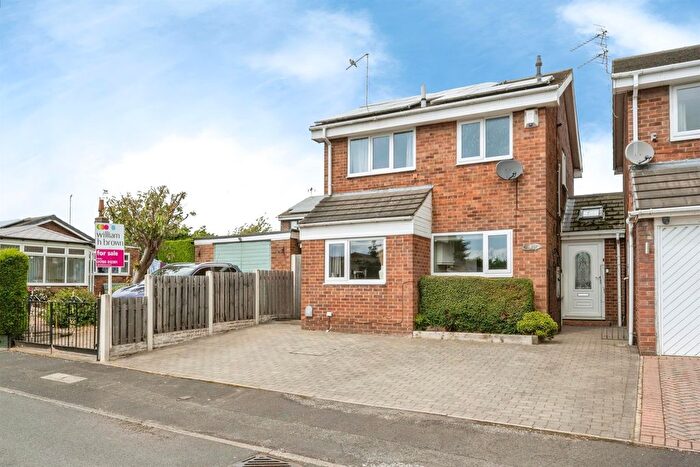 3 Bedroom Detached House For Sale In Upperfield Close, Maltby, Rotherham, S66