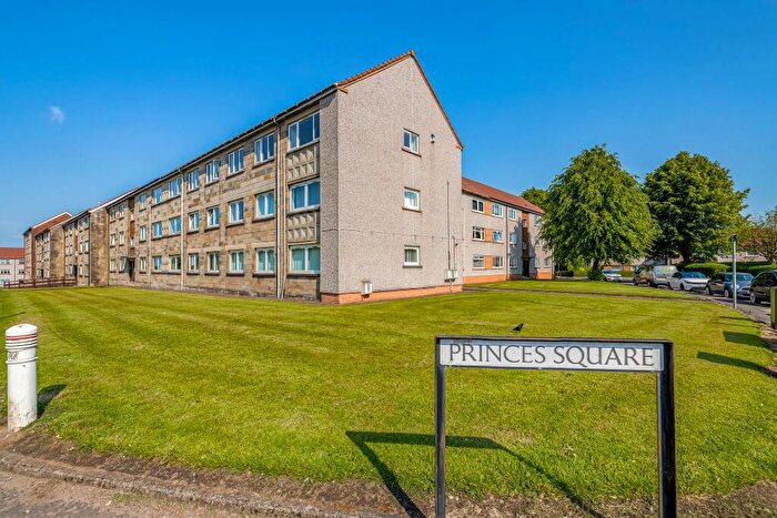 2 Bedroom Flat For Sale In Princes Square, Barrhead, Glasgow, G78