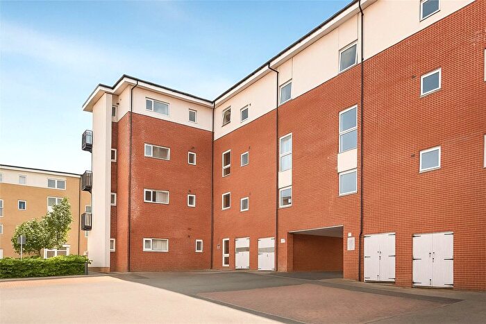 1 Bedroom Flat For Sale In Thorney House, Drake Way, Reading, Berkshire, RG2
