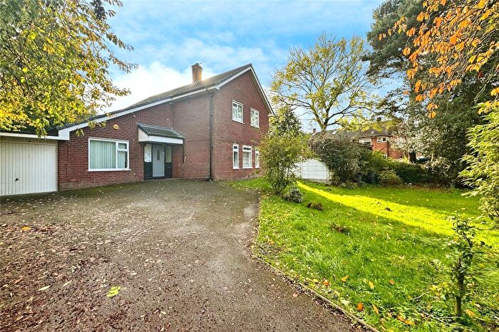 5 Bedroom Detached House For Sale In Delamere Avenue, Clifton, Swinton, Manchester, M27