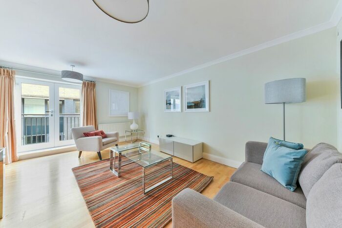 2 Bedroom Flat To Rent In Providence Square, Shad Thames, London, SE1