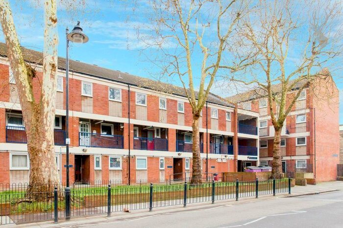 3 Bedroom Flat To Rent In Mostyn Grove, London, E3