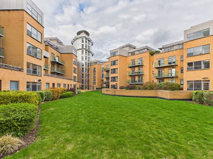 1 Bedroom Flat To Rent In Homerton Street, Cambridge, CB2