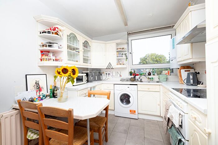 1 Bedroom Flat To Rent In Aubert Park, London, N5