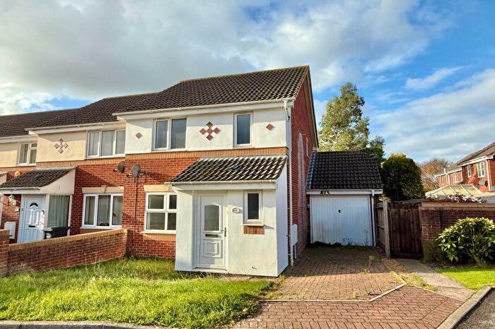 3 Bedroom End Of Terrace House For Sale In Damson Road, Locking Castle - ' Conservatory, BS22