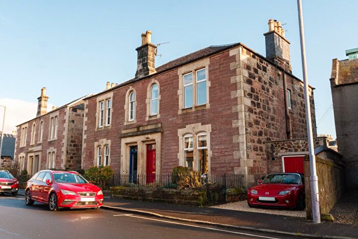 4 Bedroom Semi-detached House For Sale In Church Street, Alloa, FK10