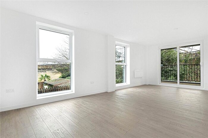 1 Bedroom Apartment For Sale In Springbank Road, London, SE13