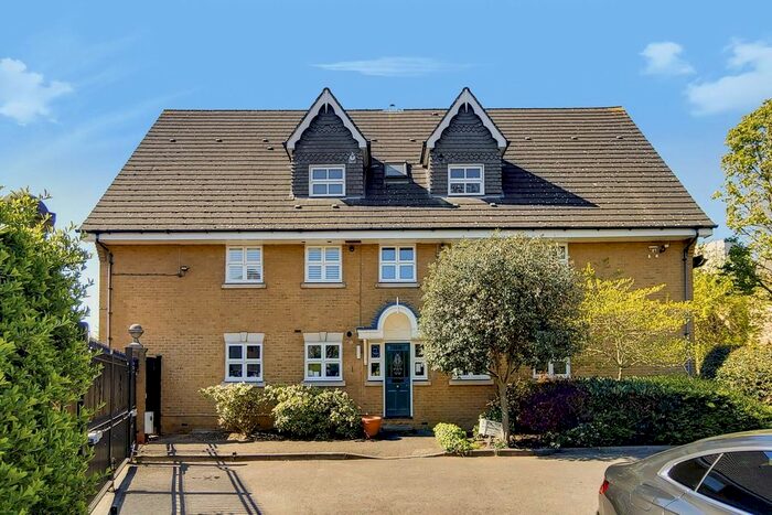 1 Bedroom Flat To Rent In Bakery Close, Brixton, London, SW9