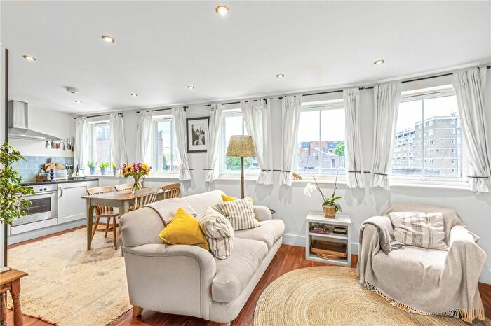 2 Bedroom Apartment To Rent In Battersea High Street, London, SW11