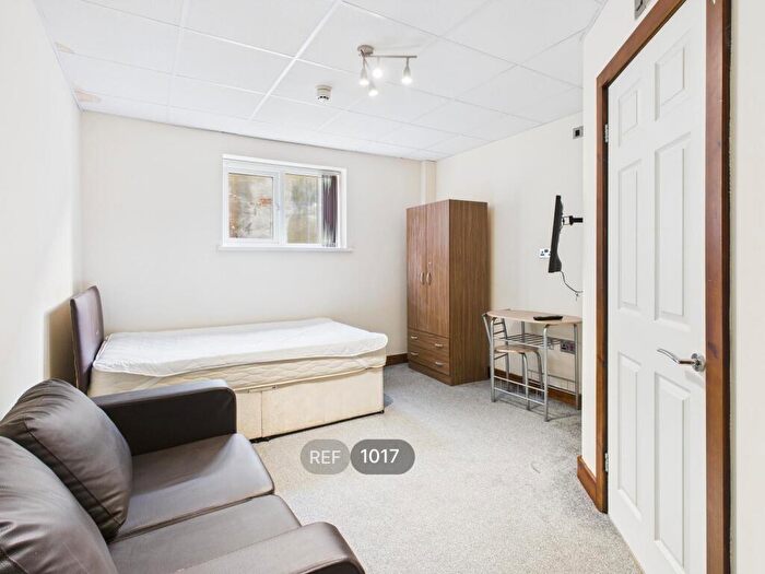 Studio To Rent In Anchor House, Anlaby Road, HU3