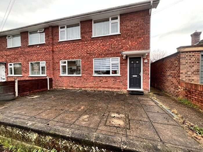 2 Bedroom Maisonette To Rent In Ashford, Surrey, TW15