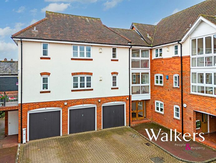 2 Bedroom Flat For Sale In Millers Mews, Fryerning Lane, Ingatestone, CM4