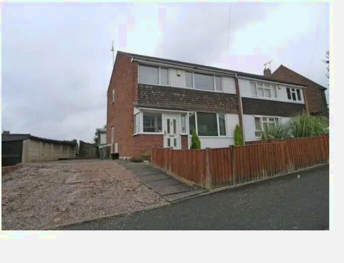 3 Bedroom House To Rent In Watchman Avenue, Brierley Hill, DY5