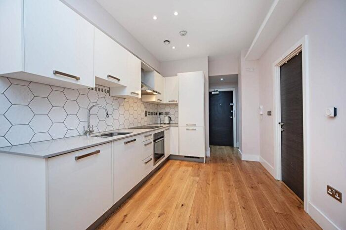 1 Bedroom Flat To Rent In WIlmer Place, Stoke Newington, London, N16