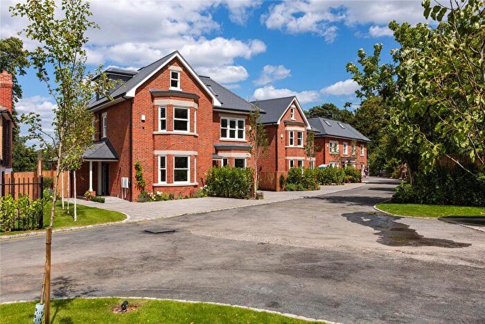 4 Bedroom Semi Detached House For Sale In The Boundary, Cricket Way, Weybridge, KT13