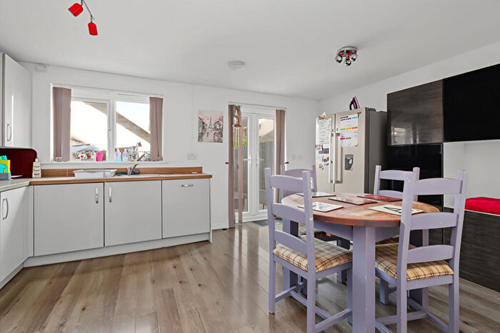 4 Bedroom Town House For Sale In Fleming Way, Haverhill, CB9