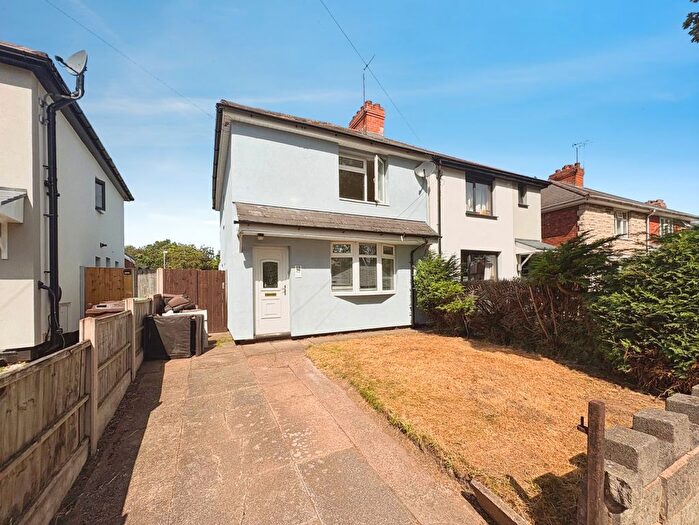 3 Bedroom Semi Detached House To Rent In Woden Avenue, Wolverhampton, West Midlands, WV11