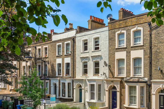 1 Bedroom Flat To Rent In Vicarage Grove, SE5