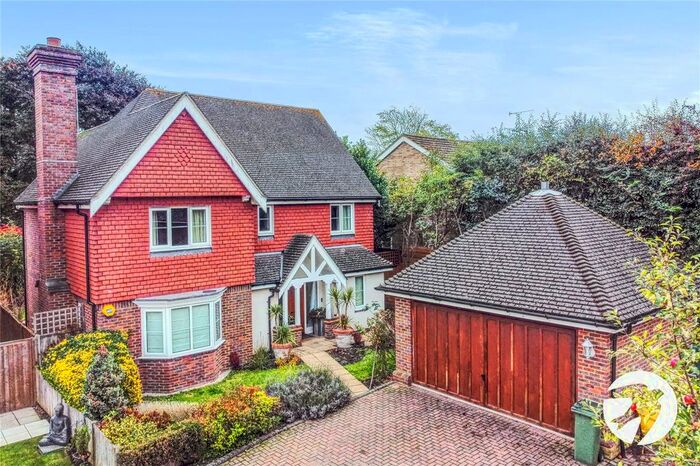 4 Bedroom Terraced House To Rent In Hawthorn Park, Swanley, Kent, BR8