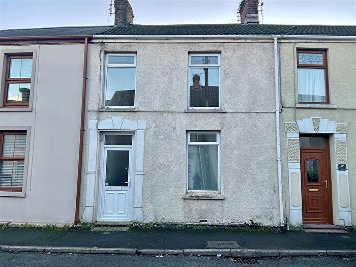 3 Bedroom Terraced House For Sale In Stradey Road, Llanelli, SA15