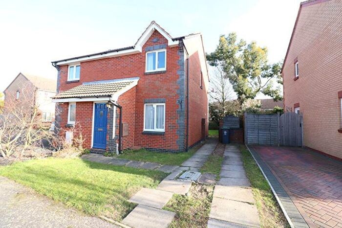 2 Bedroom Semi-Detached House To Rent In Betony Walk, Rushden, NN10
