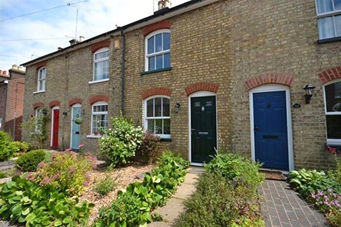 2 Bedroom House To Rent In Cravells Road, Harpenden, AL5