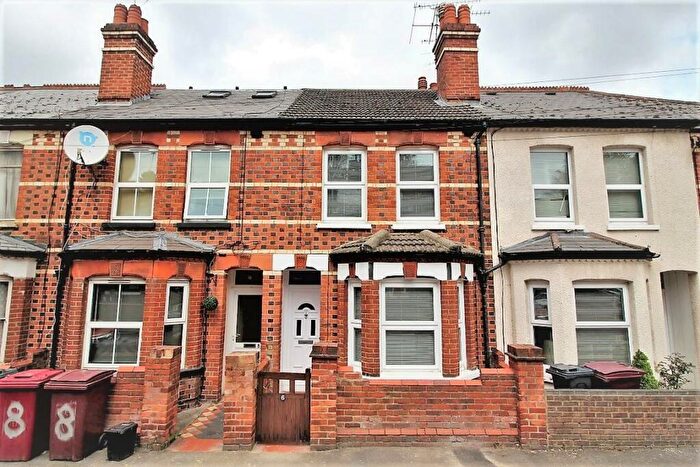 3 Bedroom Terraced House To Rent In Gloucester Road, Reading, RG30