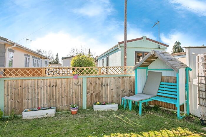 2 Bedroom Bungalow For Sale In Bourne Park Residential Park, Ipswich, Suffolk, IP2