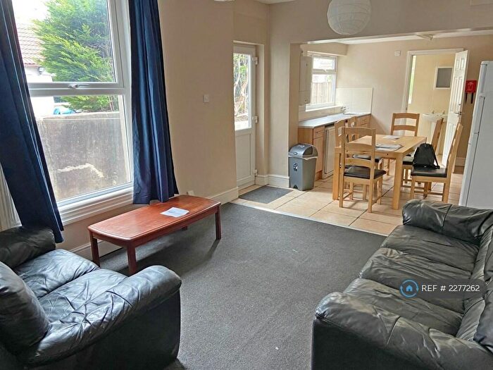 6 Bedroom Semi-Detached House To Rent In Seymour Road, Bishopston, Bristol, BS7