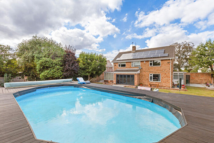 5 Bedroom Detached House For Sale In Stainforth, Doncaster, DN7