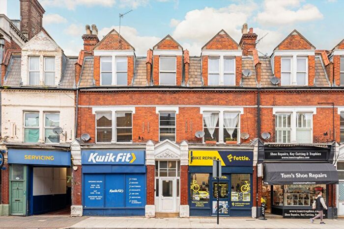 2 Bedroom Flat For Sale In Richmond Parade, East Twickenham, TW1