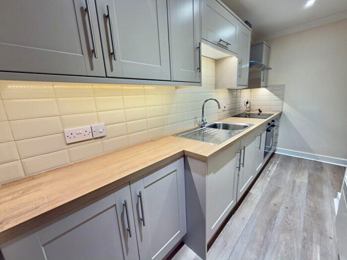 2 Bedroom Apartment For Sale In Wing Road, Leighton Buzzard, LU7