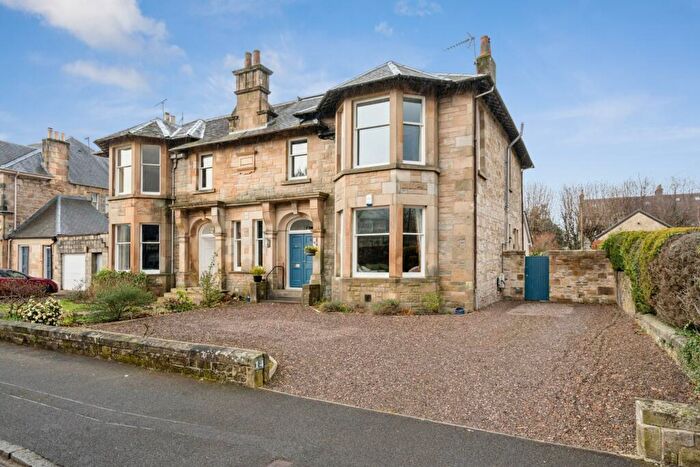 4 Bedroom Semi Detached House To Rent In Clarendon Place, Kings Park, Stirling, Stirlingshire, FK8