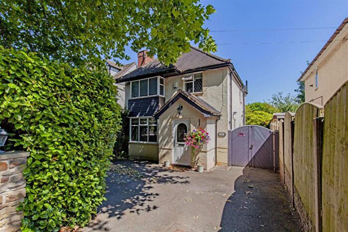 3 Bedroom Detached House For Sale In Walton Road, Walton, Chesterfield, S40