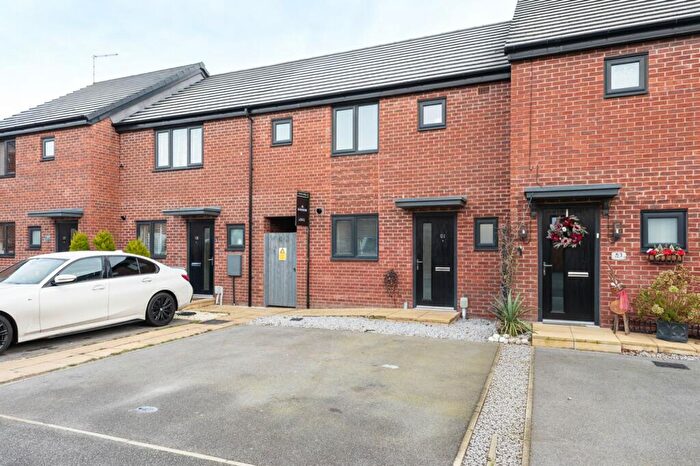 3 Bedroom Terraced House For Sale In Westbrick Avenue, Hull, HU3