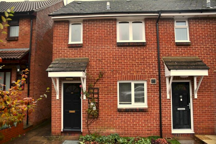 2 Bedroom Semi-Detached House To Rent In Russell Road, Salisbury, SP2