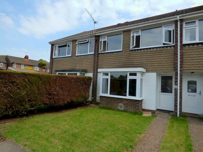3 Bedroom Terraced House To Rent In Seaton Park, Littlehampton, BN17