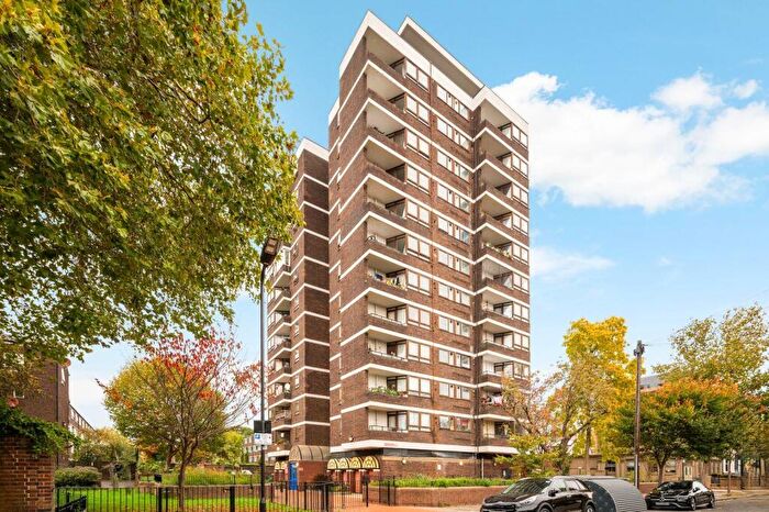 1 Bedroom Flat For Sale In Penshurst Road, Victoria Park, E9
