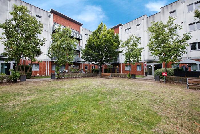 2 Bedroom Flat To Rent In Cannock Court, Hawker Place, Walthamstow, London, E17