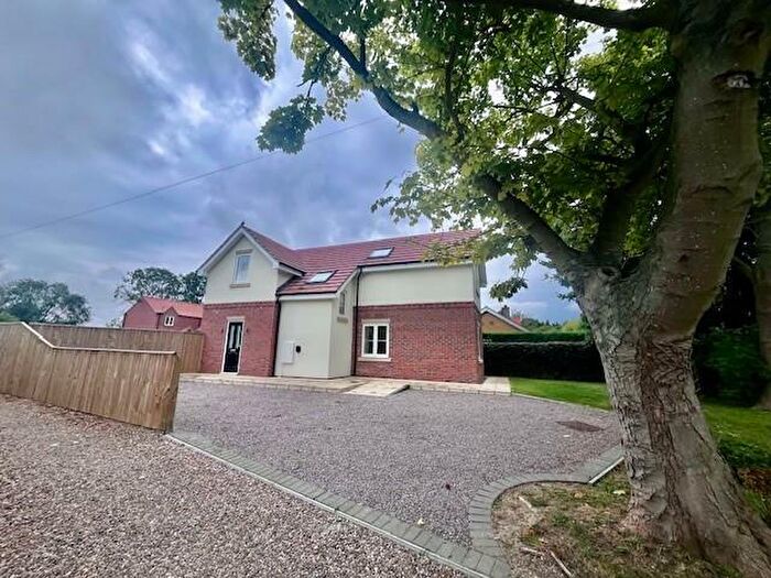 3 Bedroom House To Rent In Main Street, Fulstow, Louth, LN11