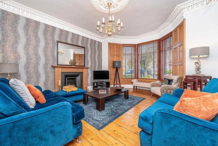 3 Bedroom Semi-Detached Villa For Sale In Loughborough Road, Kirkcaldy, KY1