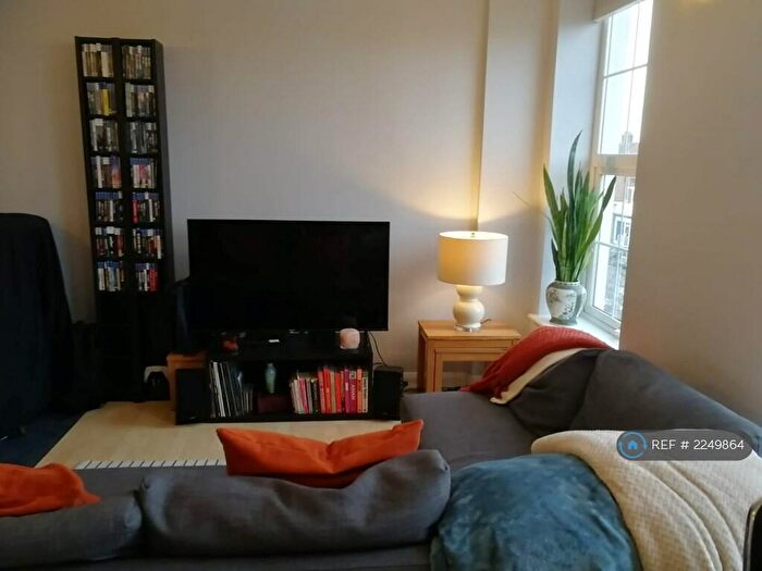 1 Bedroom Flat To Rent In Ewell Rd, Surbiton, KT6