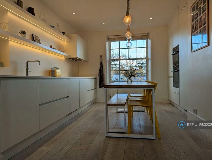 2 Bedroom Maisonette To Rent In Top Floor Fortess Road, London, NW5