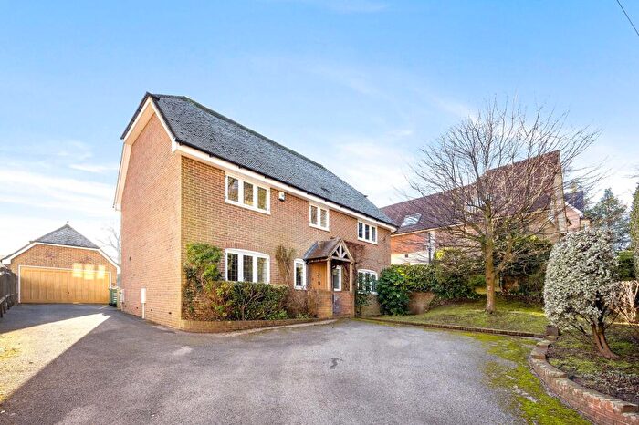 6 Bedroom Detached House For Sale In Forest Road, Colgate, RH12
