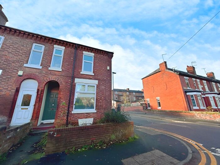 6 Bedroom End Of Terrace House To Rent In Rippingham Road, Manchester, Greater Manchester, M20