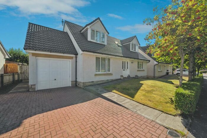 3 Bedroom Detached House For Sale In Maxtone Court, Luncarty, Perthshire, PH1