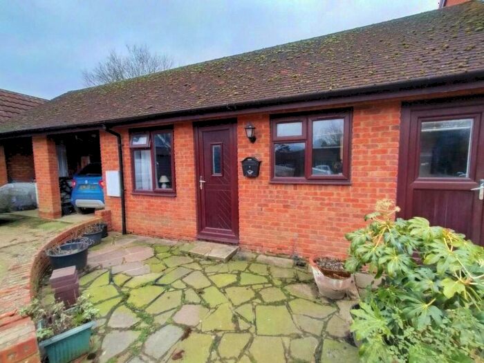 Barn Conversion To Rent In Wood End, Ardeley, Stevenage, SG2