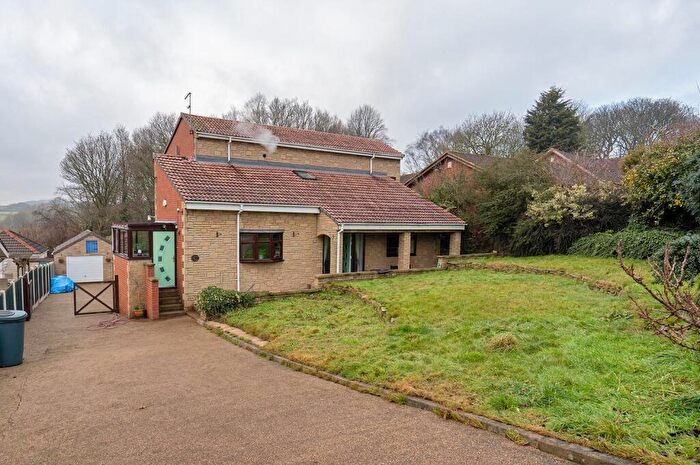 4 Bedroom Detached House For Sale In Upperwood Road, Darfield, Barnsley, S73