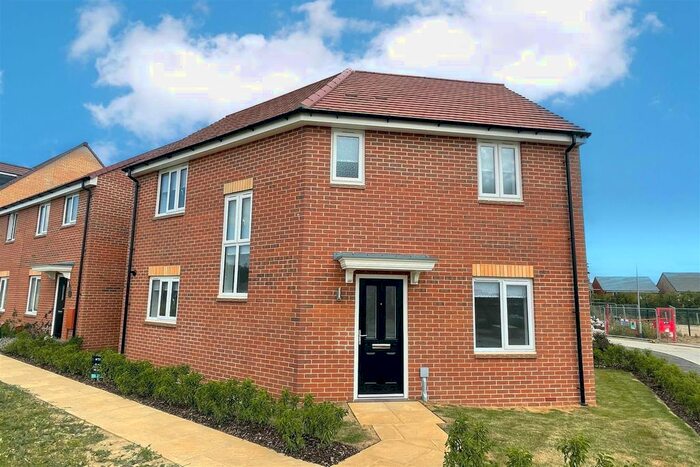 3 Bedroom Detached House To Rent In Fakenham Green, Elsea Gardens, Bourne, PE10
